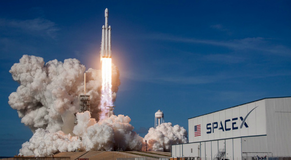 запуск Falcon Heavy 